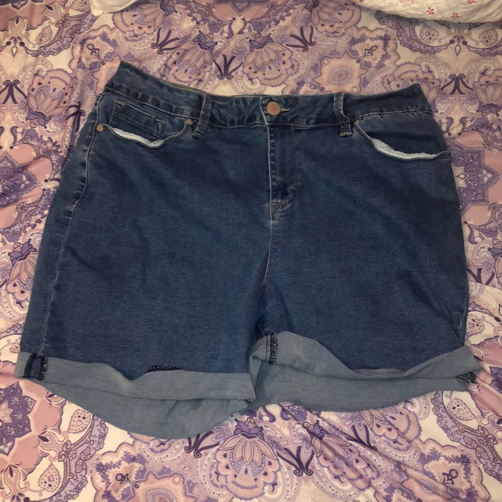 2 for $10 16 High rise shorts